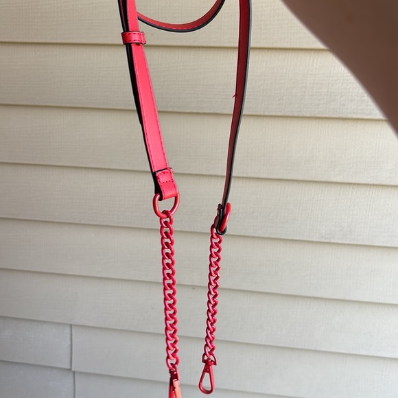 Aldo Year of the Snake Red Handbag - Picture 6 of 14